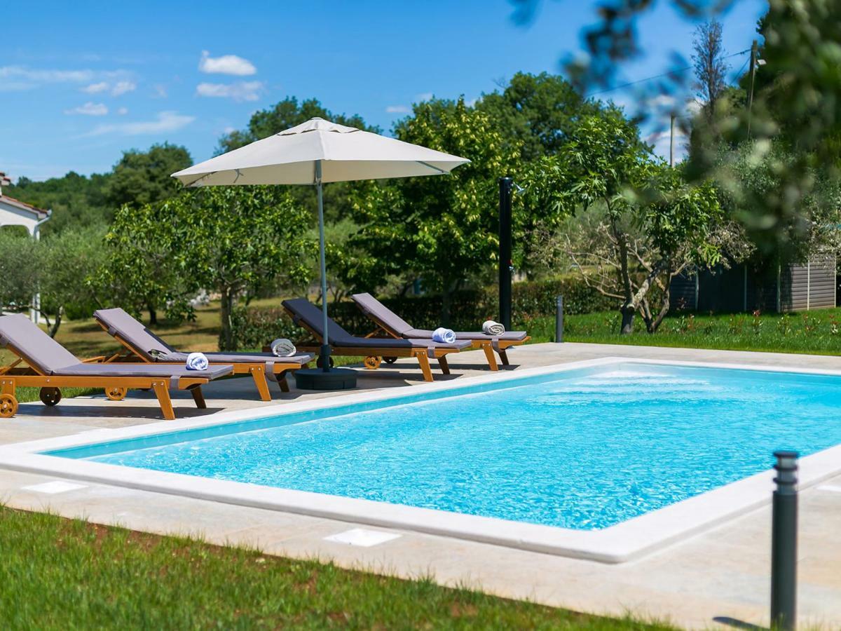 Pool Premium Apartment Vrsar Extérieur photo